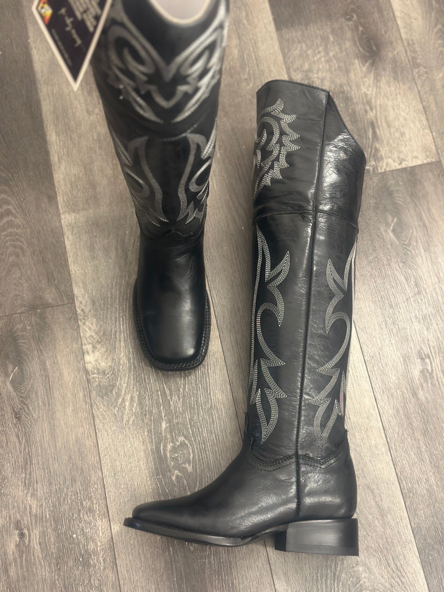 Jaqueline Black Square Toe Knee High Western Boot (Black)