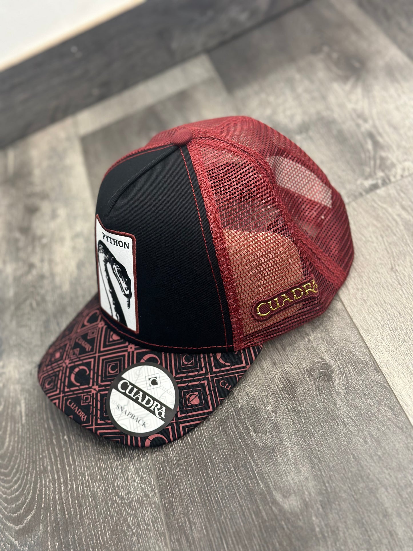 Python Cuadra Cap