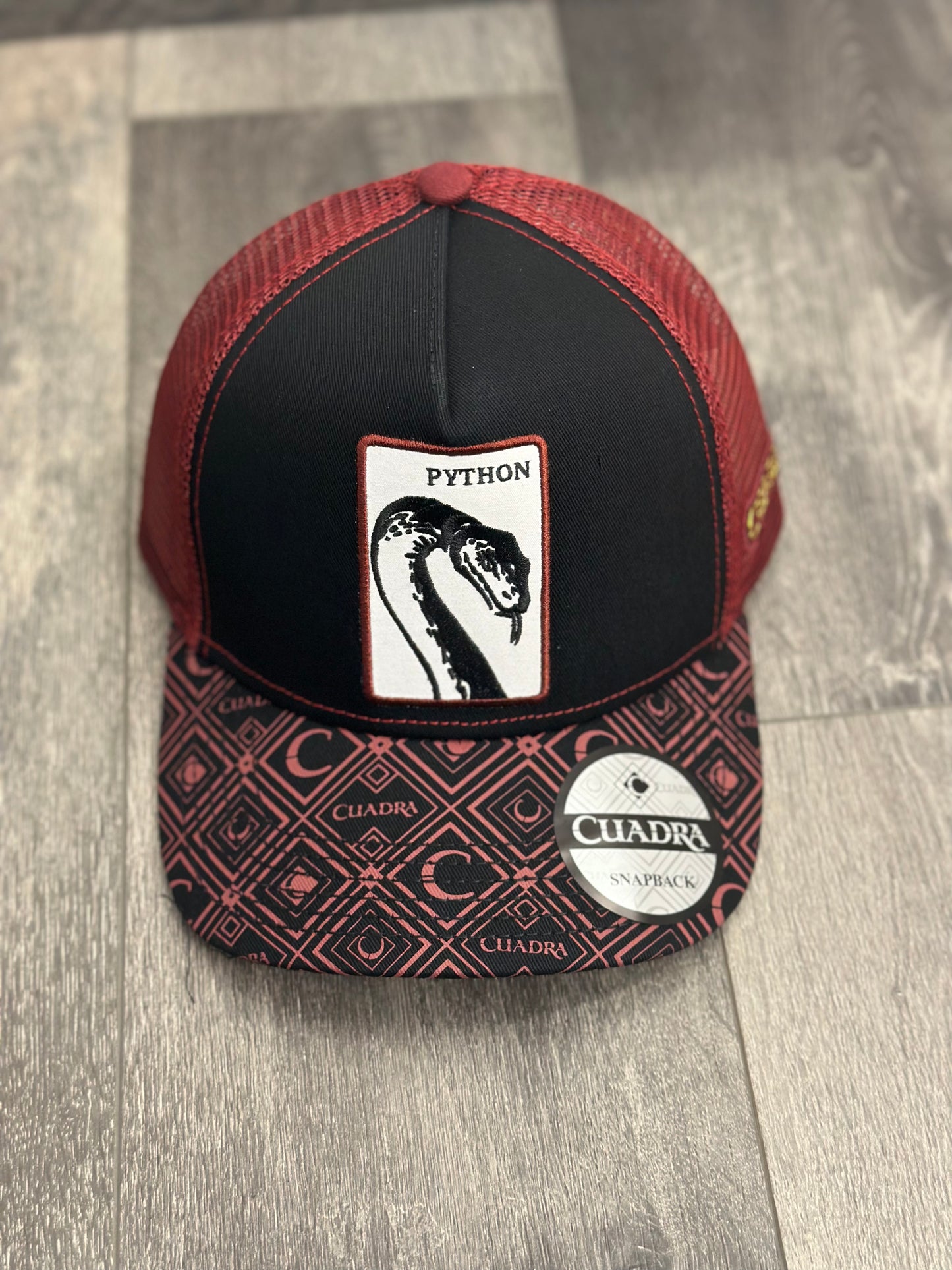 Python Cuadra Cap